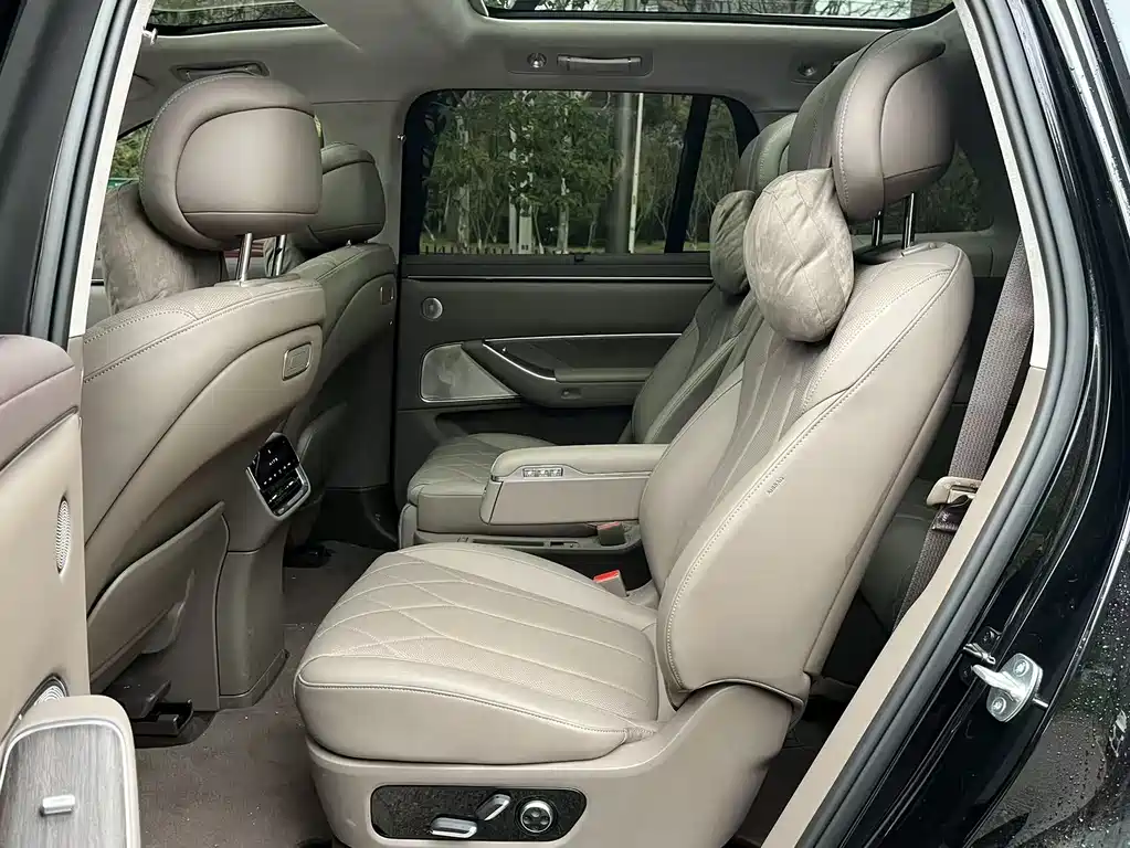 Wenjie M8 2025 pure electric Max+ six-seat long-range version купить на сайте DeffCars