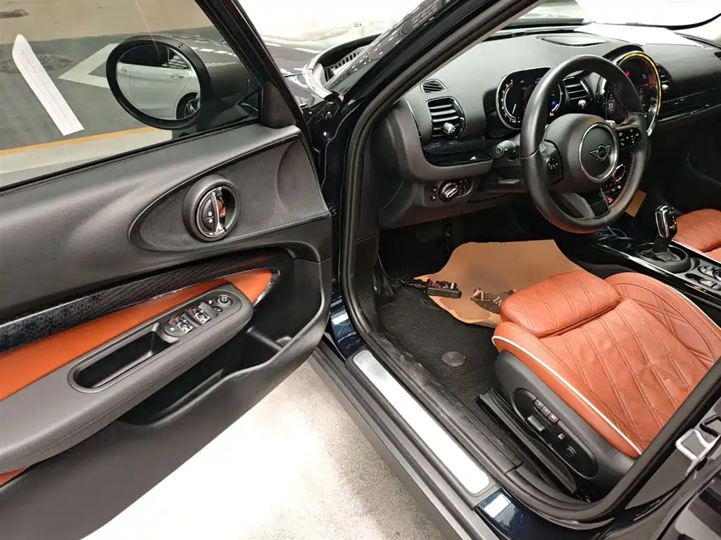 MINI CLUBMAN 2022 1.5T COOPER Connoisseur купить на сайте DeffCars