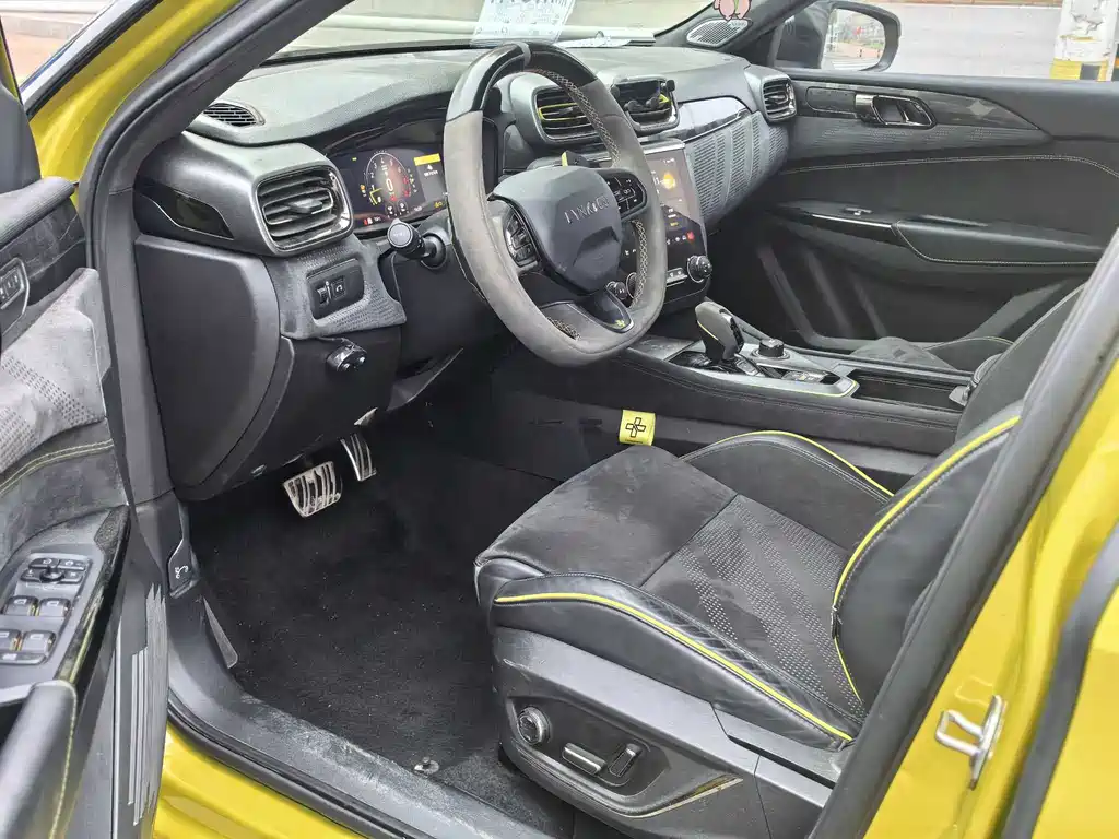 Lynk & Co 03 2022 03+ 2.0TD automatic wind control version купить на сайте DeffCars