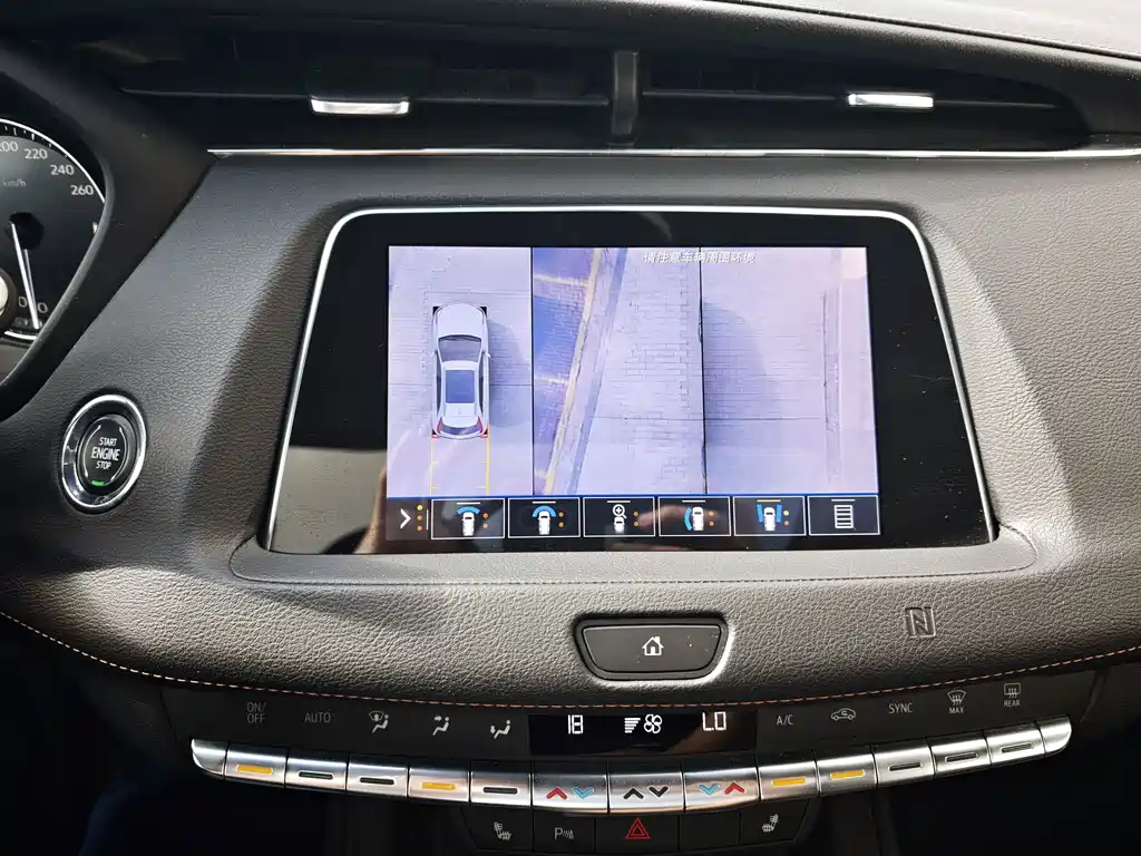 Cadillac XT4 2018 28T two-wheel drive luxury sports model купить на сайте DeffCars