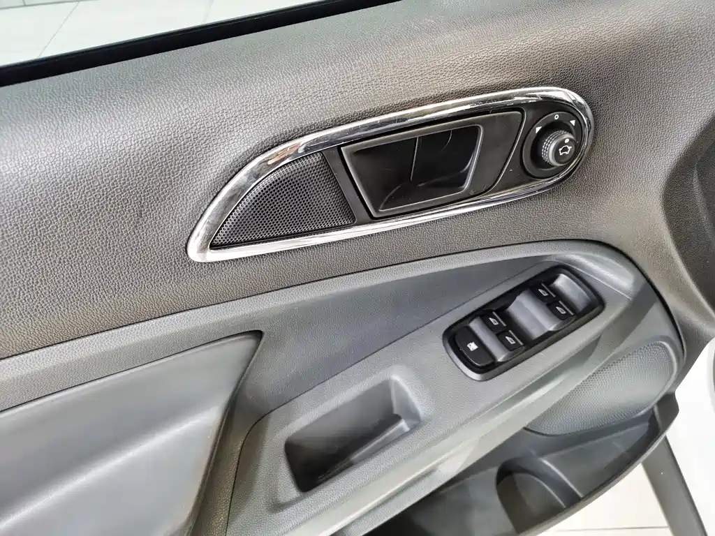 Yibo 2017 1.5L manual comfort model купить на сайте DeffCars