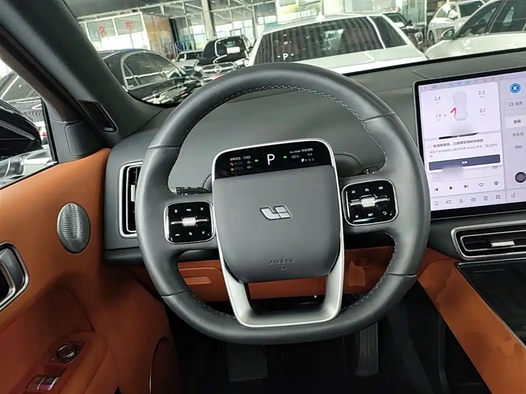 Ideal L8 2024 Ultra купить на сайте DeffCars