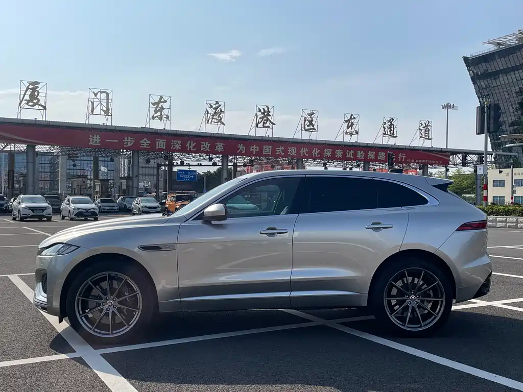 Jaguar F-PACE 2022 P340 R-Dynamic SE купить на сайте DeffCars