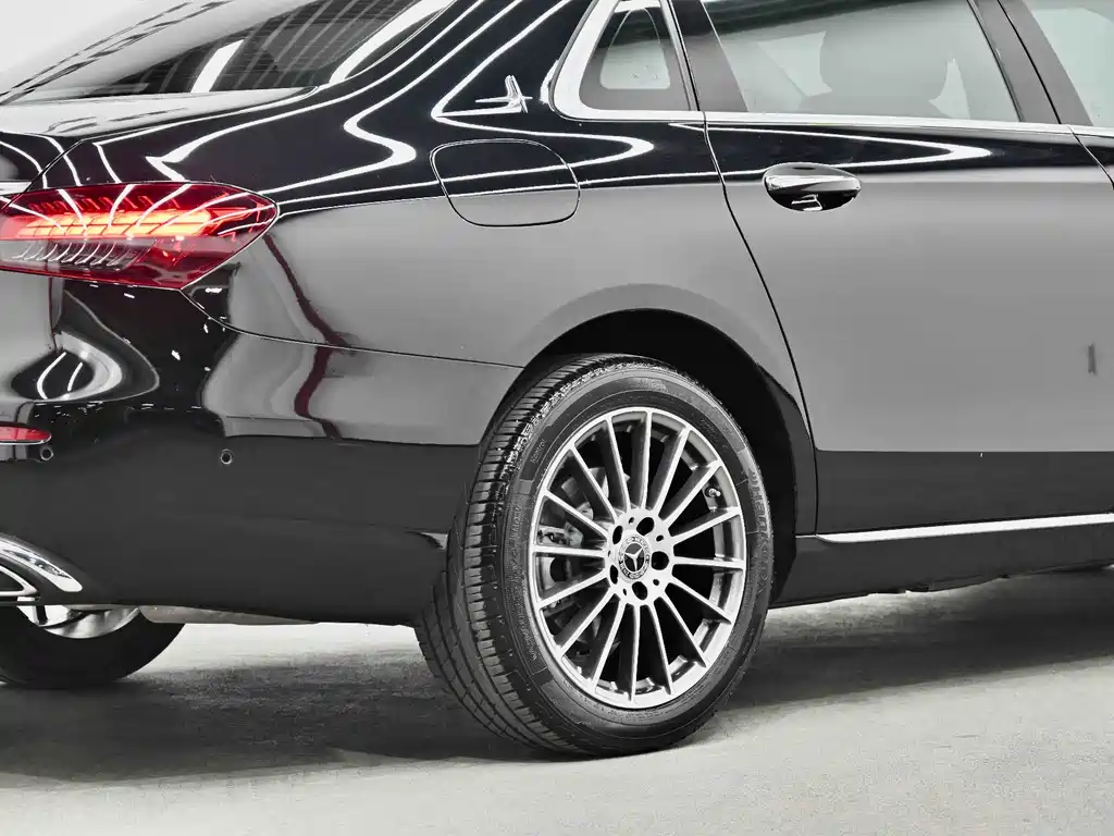 Mercedes-Benz E-Class 2022 E 260 L купить на сайте DeffCars