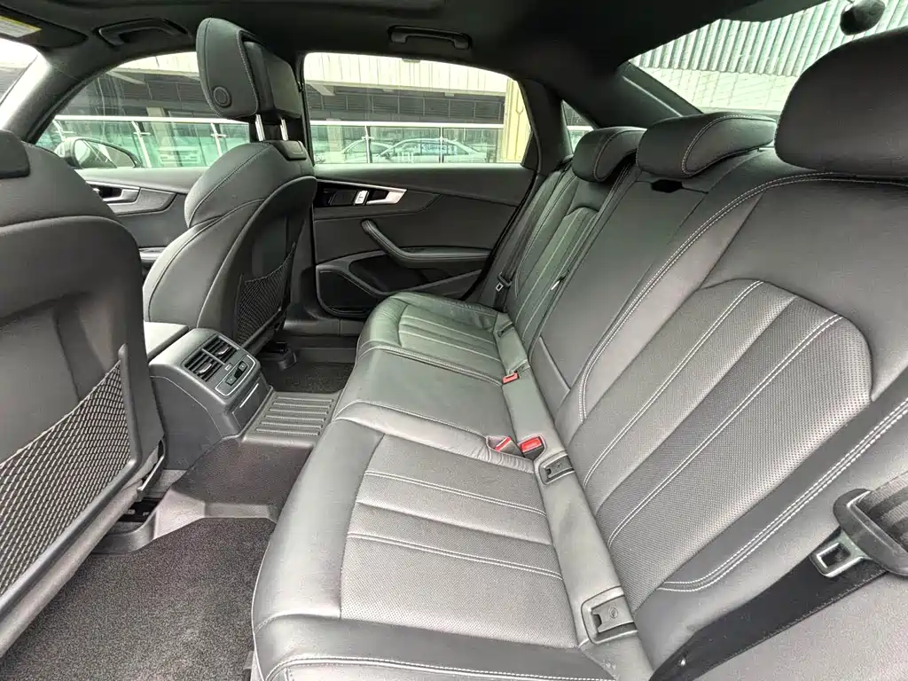 Audi A4L 2024 40 TFSI luxury and dynamic model купить на сайте DeffCars