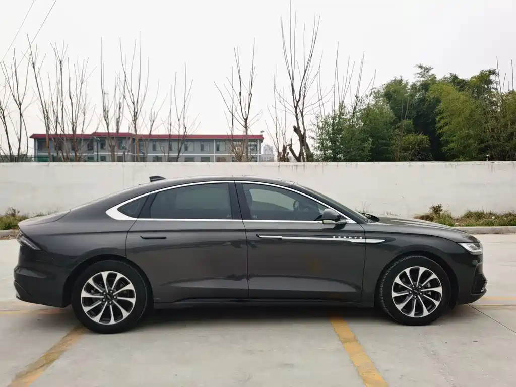 Lincoln Z 2022 i-Exclusive Edition купить на сайте DeffCars