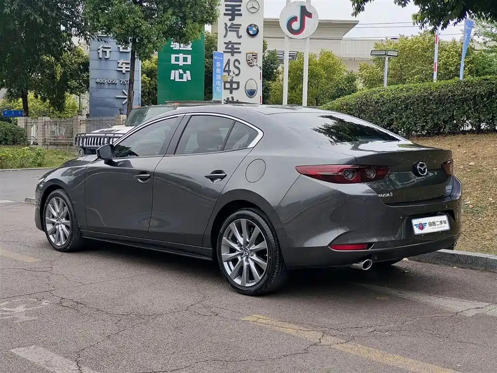 Mazda3 Angkesela 2023 2.0L Automatic Premium Edition купить на сайте DeffCars