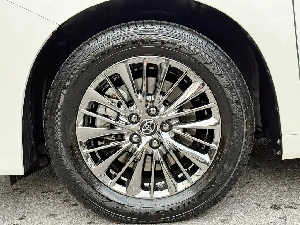 Wilfa 2021 Crown Dual Engine 2.5L HV Premium Edition купить на сайте DeffCars