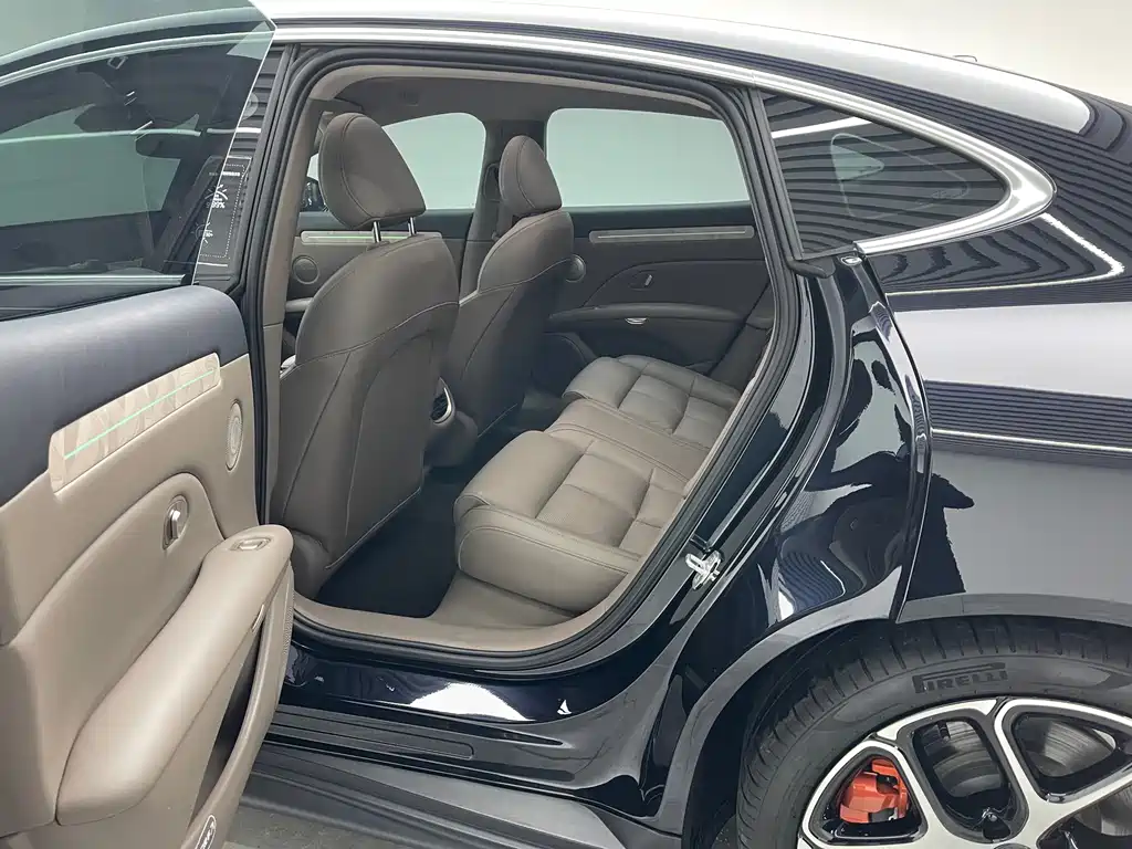 Zhiji L6 2025 Ultra купить на сайте DeffCars