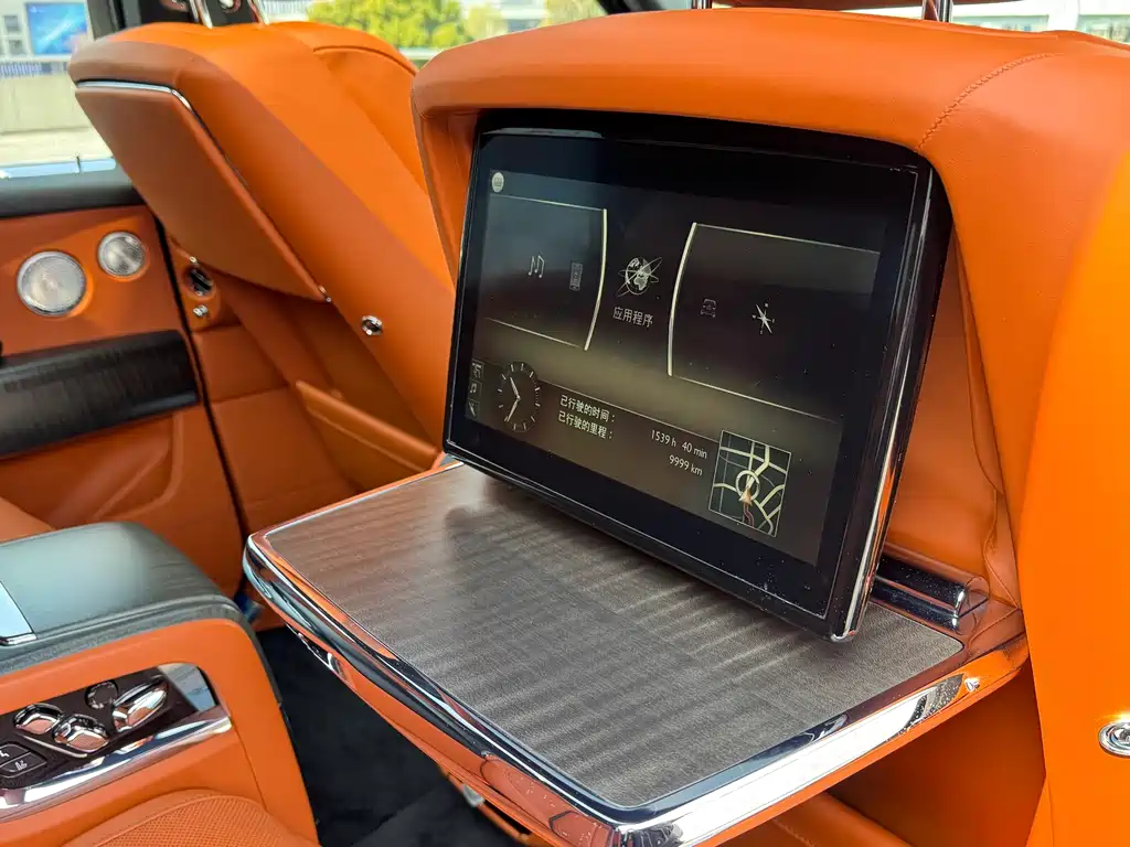 Cullinan 2018 four-seat version купить на сайте DeffCars