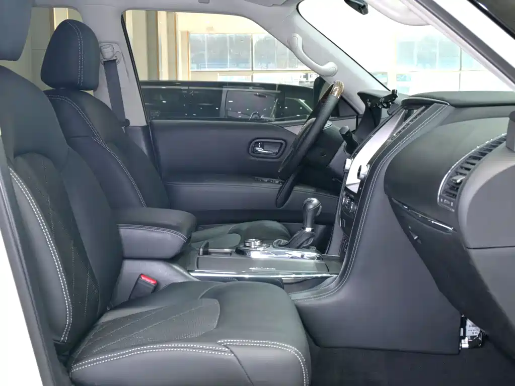 Patrol 2018 4.0L LinkedIn model купить на сайте DeffCars