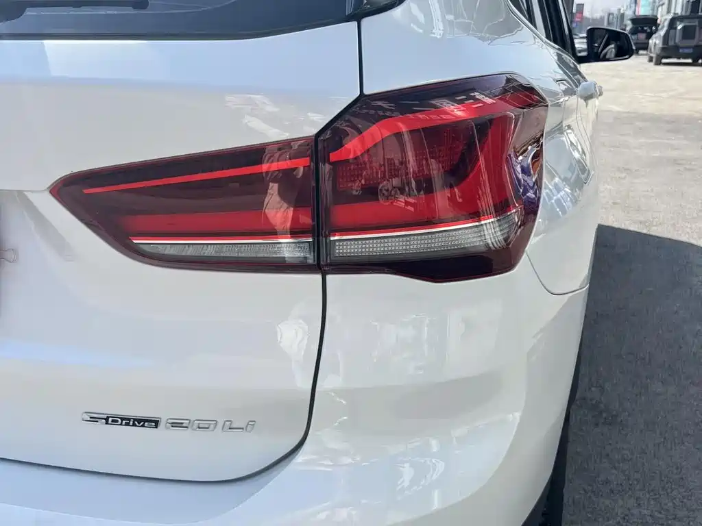 BMW X1 2021 facelift sDrive20Li fashionable model купить на сайте DeffCars