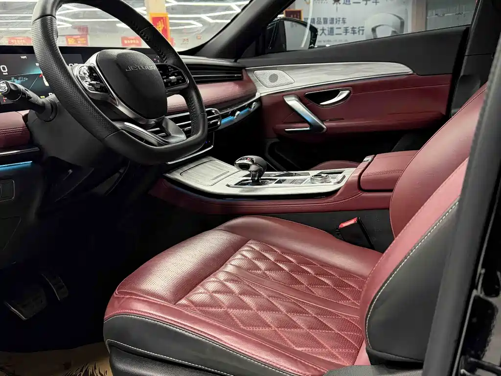 Jietu X70 PLUS 2023 model 1.6T DCT powerhouse 5 seats купить на сайте DeffCars