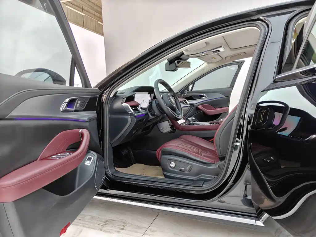 Hongqi H5 2023 2.0T Automatic Intelligent Connected Flag Edition купить на сайте DeffCars