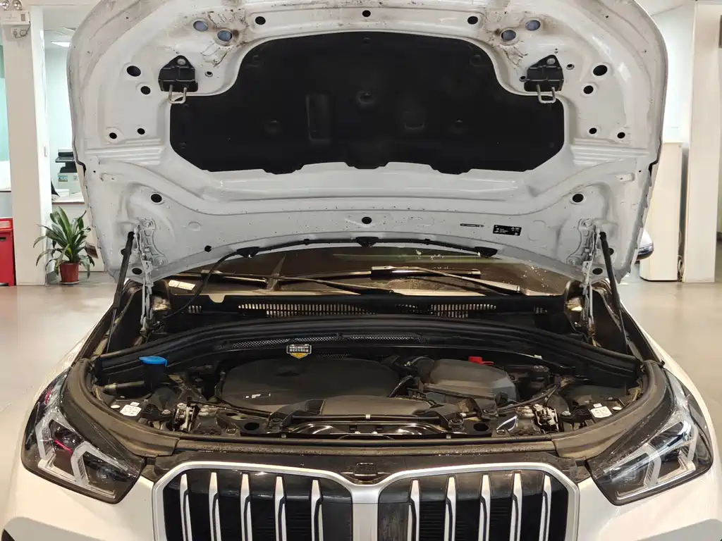BMW X1 2023 sDrive20Li X Design Package купить на сайте DeffCars