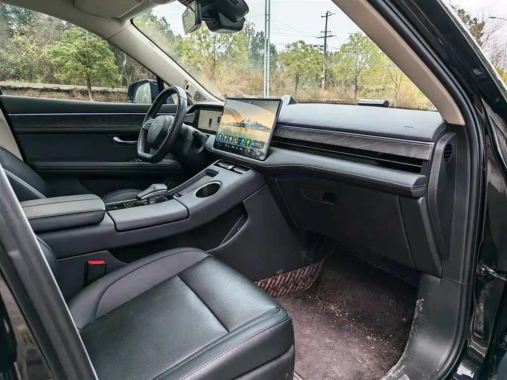 Wenjie M5 2022 extended range four-wheel drive performance version купить на сайте DeffCars