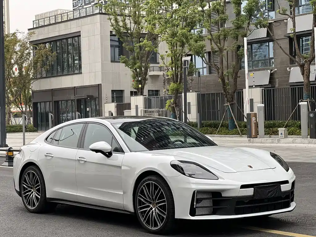 Panamera 2026 Panamera Exclusive Edition 2.9T купить на сайте DeffCars