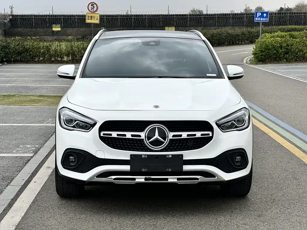 Mercedes-Benz GLA 2022 GLA 200 купить на сайте DeffCars
