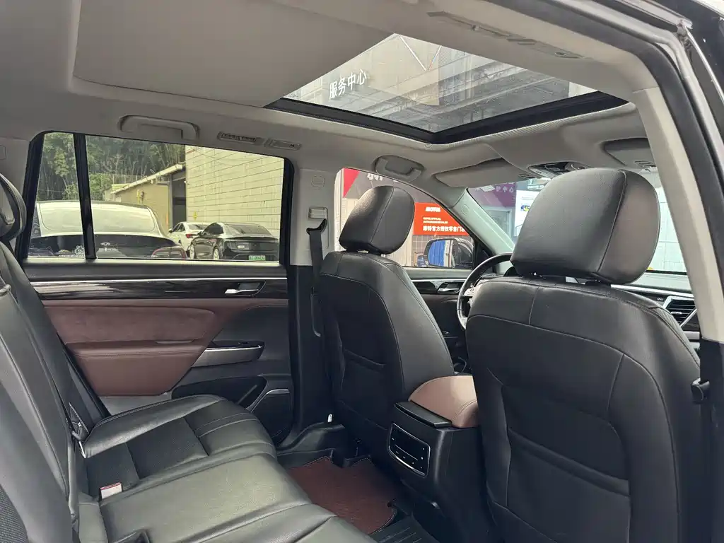 Trumpchi GS8 2017 320T 2WD Luxury Connected Edition (seven seats) купить на сайте DeffCars
