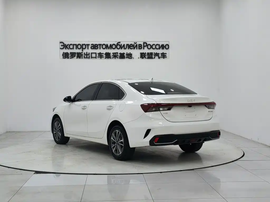Kia K3 2023 1.5L CVT Deluxe Edition купить на сайте DeffCars