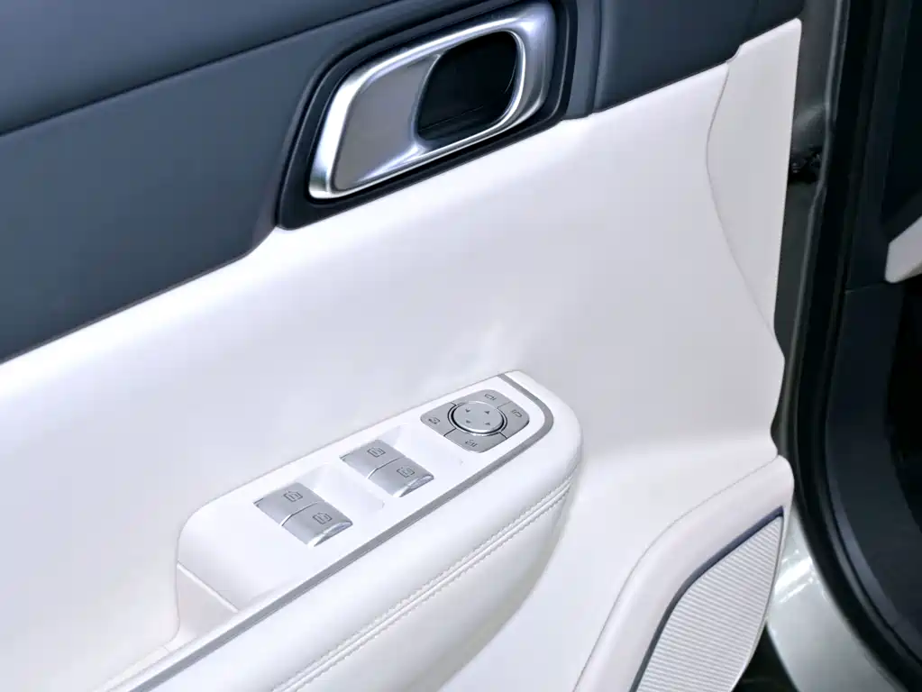 Ideal ONE 2021 extended range 6-seater version купить на сайте DeffCars
