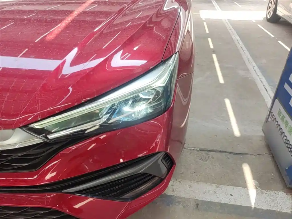 Roewe i5 2021 1.5L CVT Diamond Edition купить на сайте DeffCars
