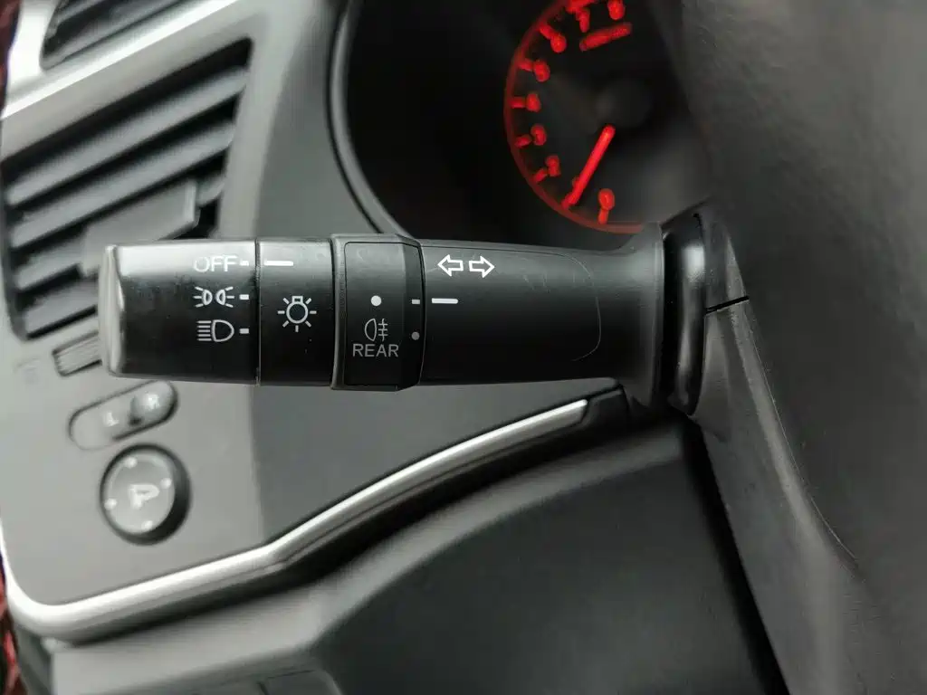 Fengfan 2017 1.5L manual comfort version купить на сайте DeffCars