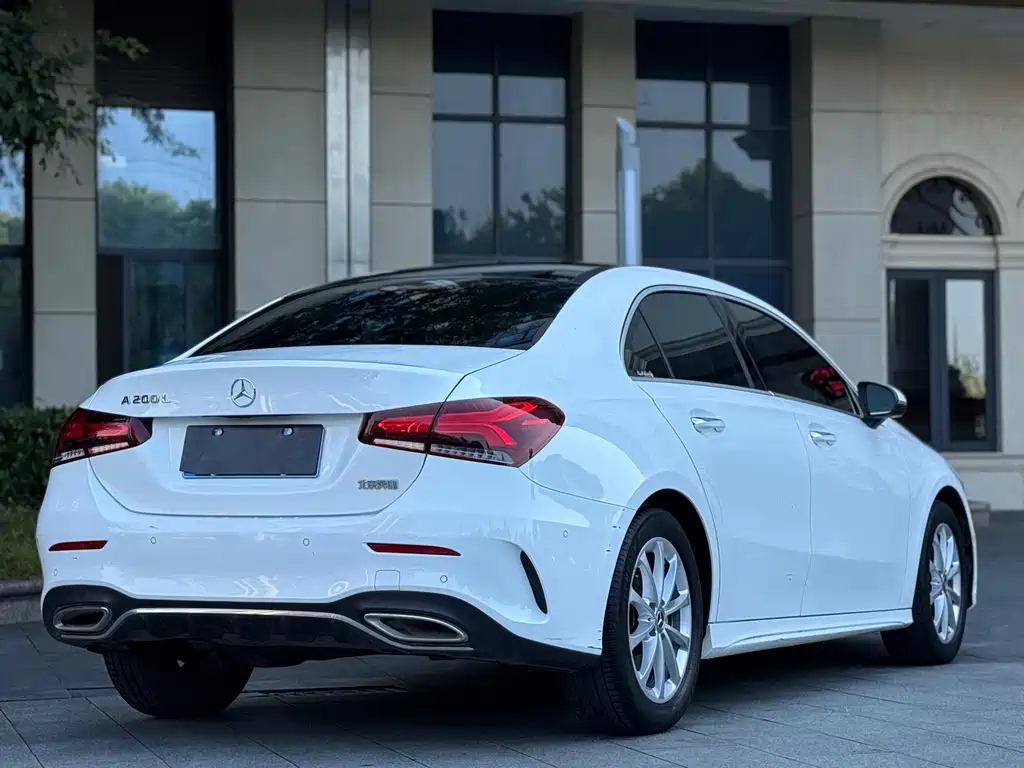 Mercedes-Benz A-Class 2019 A 200 L Sports Sedan купить на сайте DeffCars