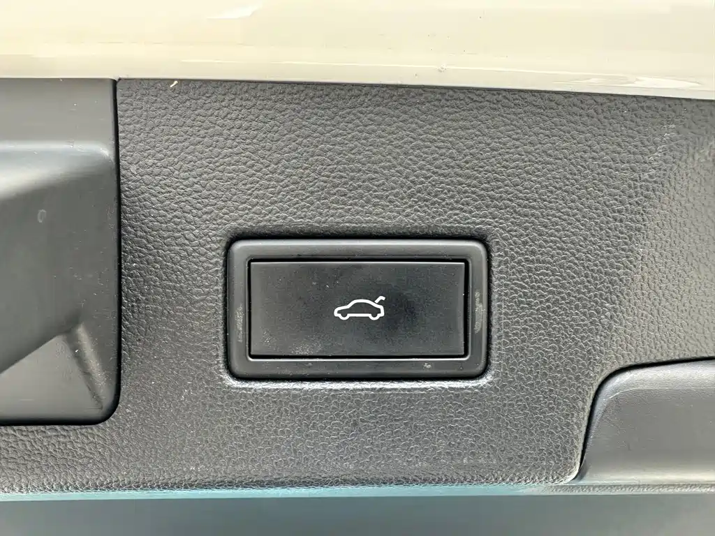 LAMANDO 2023款 LAMANDOL 280TSI DSG酷辣版 купить на сайте DeffCars
