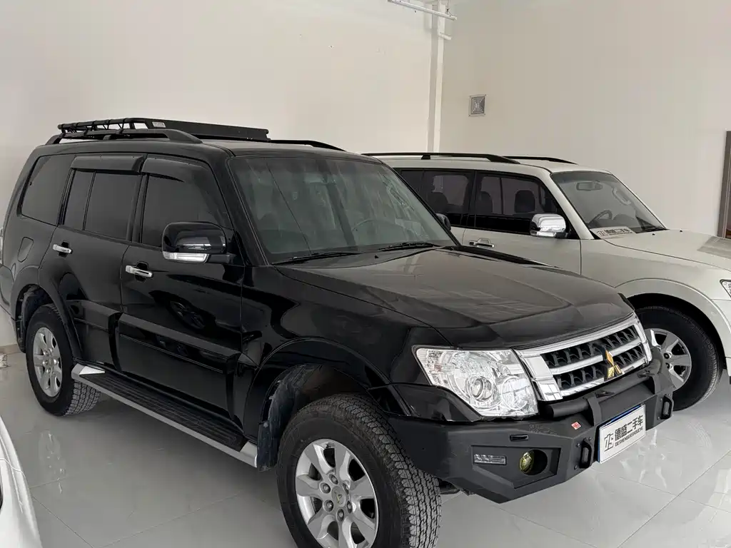 Pajero imported 2019 3.0L automatic standard version купить на сайте DeffCars