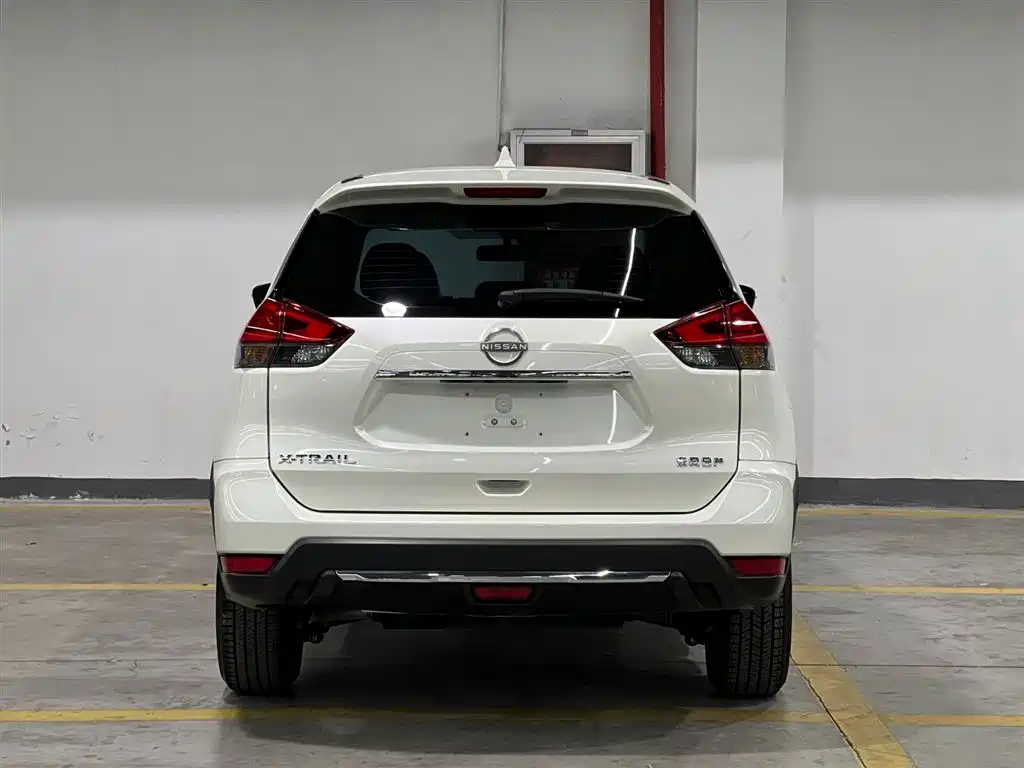 X-Trail 2025 Honor 2.0L Two-wheel Drive Leading Edition купить на сайте DeffCars