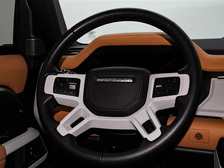 Land Rover Defender 2023 facelift 110 3.0T P400 Dark Special Edition купить на сайте DeffCars