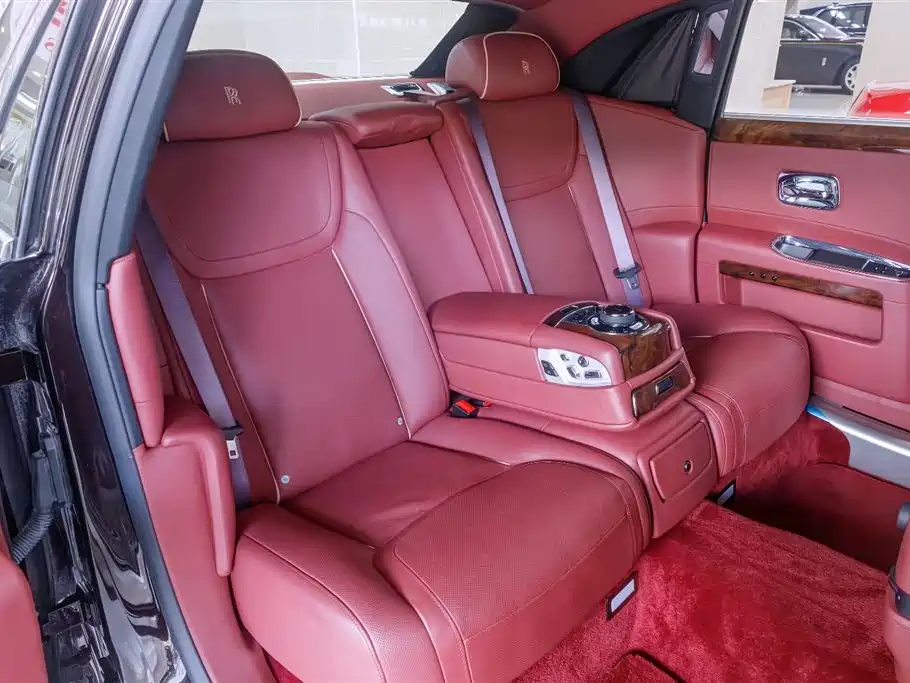 Ghost 2014 6.6T extended version купить на сайте DeffCars