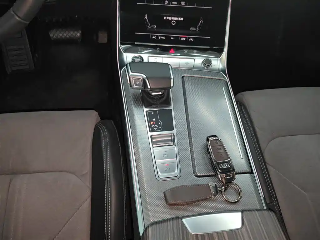 Audi A6L 2023 45 TFSI Premium Dynamic Model купить на сайте DeffCars