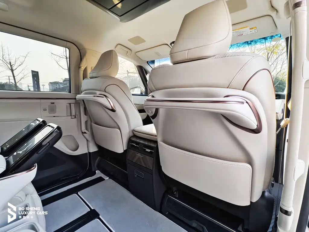 Lexus LM 2025 350h seven-seat elegant version купить на сайте DeffCars