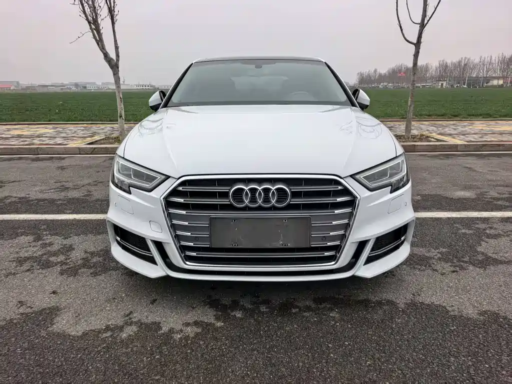Audi A3 2020 Sportback 35 TFSI Fashion Type National VI купить на сайте DeffCars