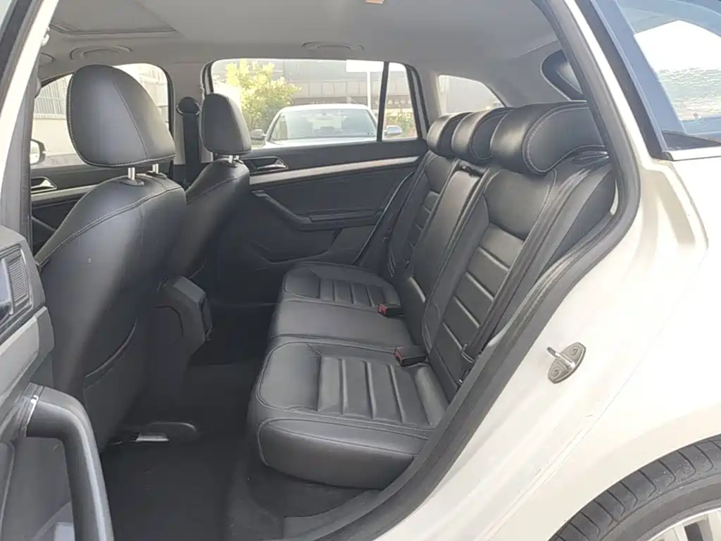 Gran Lavida 2017 180TSI DSG Comfort Edition купить на сайте DeffCars