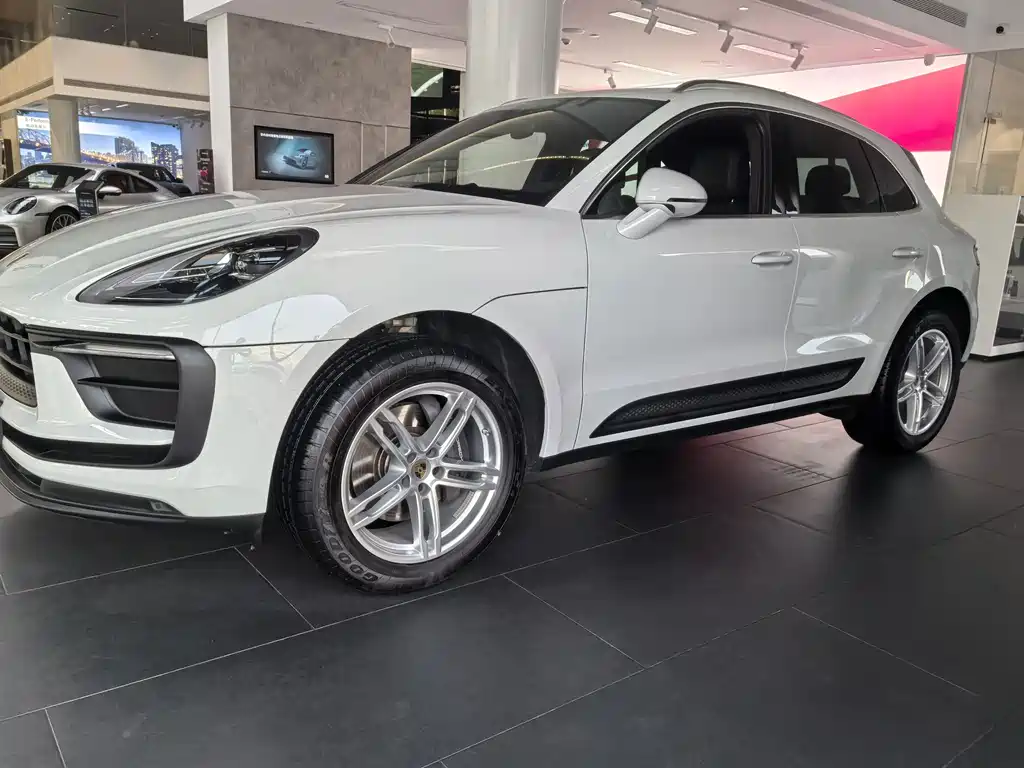 Macan 2023 Macan 2.0T купить на сайте DeffCars