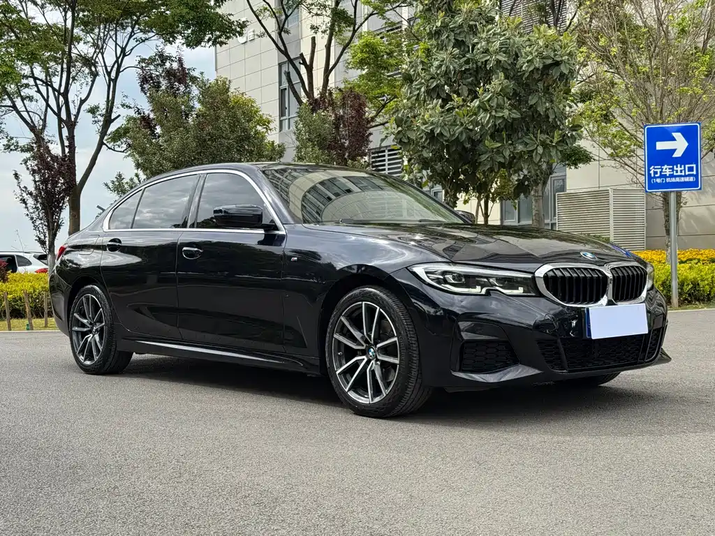 BMW 3 Series 2022 320Li M Sports Package купить на сайте DeffCars