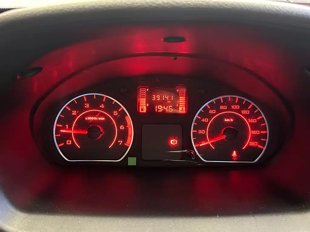 Wuling Rongguang S 2021 1.2L basic 7-seat LSI купить на сайте DeffCars