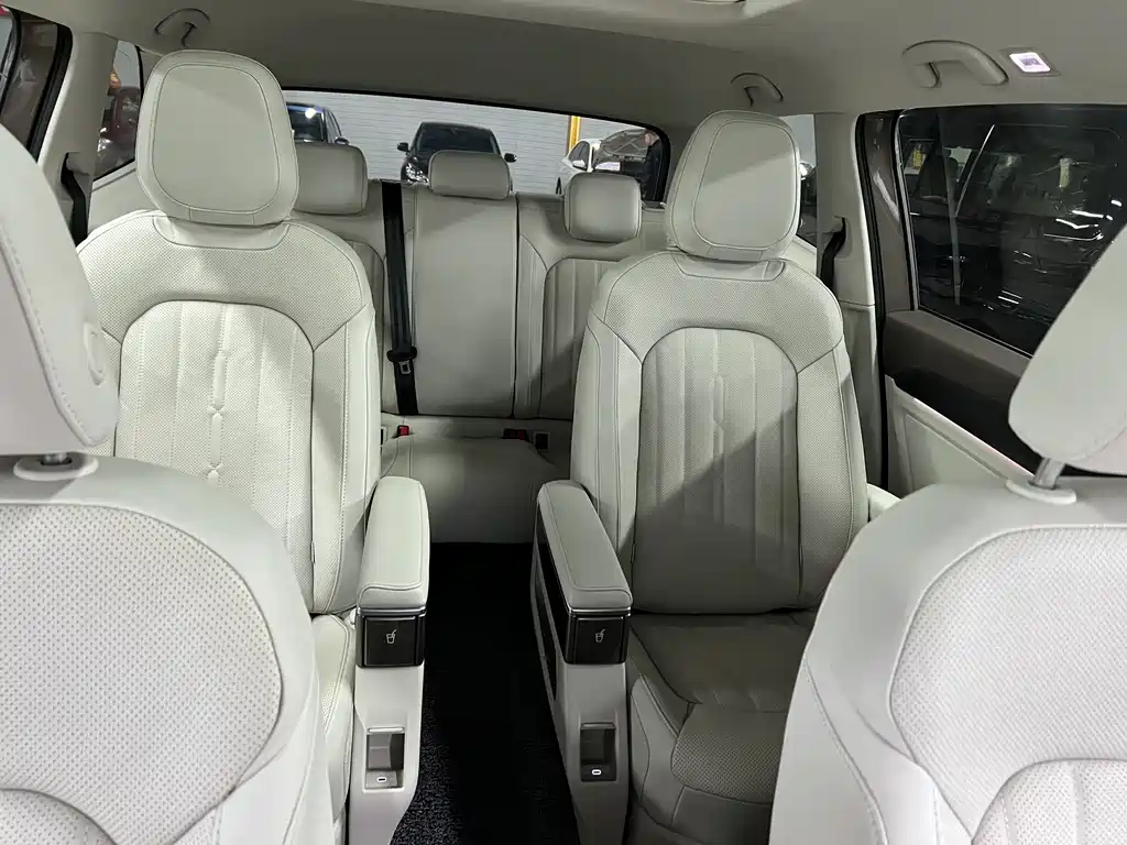 Weiran 2023 facelift 380TSI Zunchi version купить на сайте DeffCars
