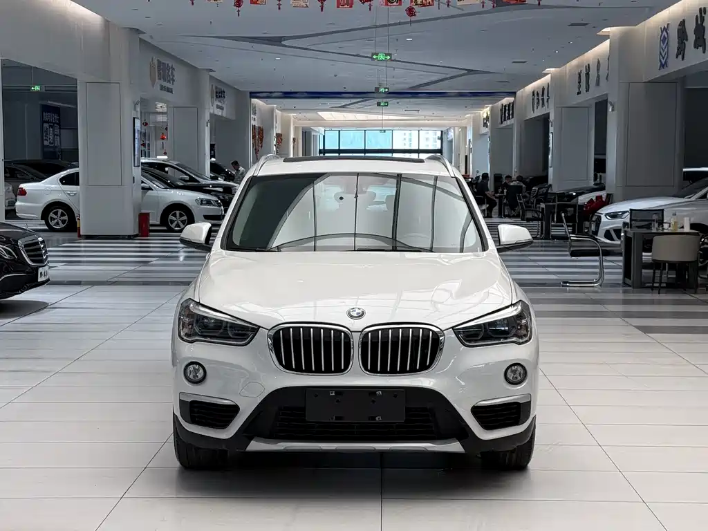 BMW X1 2019 sDrive18Li Exclusive Model купить на сайте DeffCars