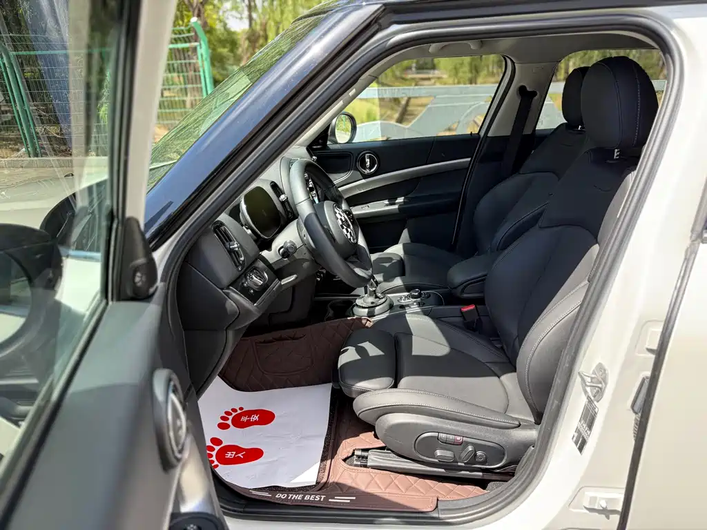 MINI COUNTRYMAN 2023 facelift 1.5T COOPER connoisseur купить на сайте DeffCars