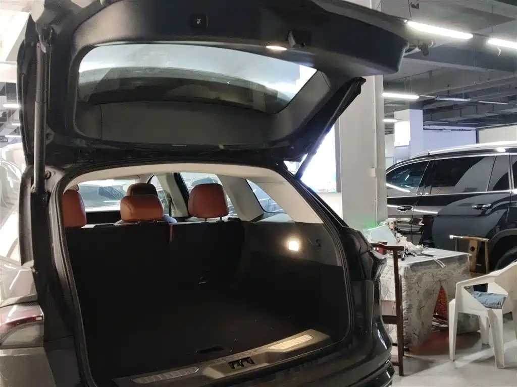 Voyager 2025 2.0T four-wheel drive premium version купить на сайте DeffCars