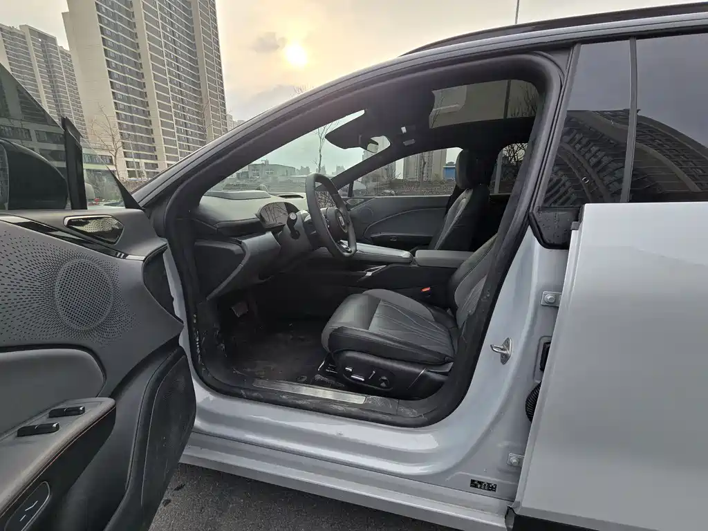 JiKr 007GT 2025 rear-wheel drive smart driving version 75kWh купить на сайте DeffCars