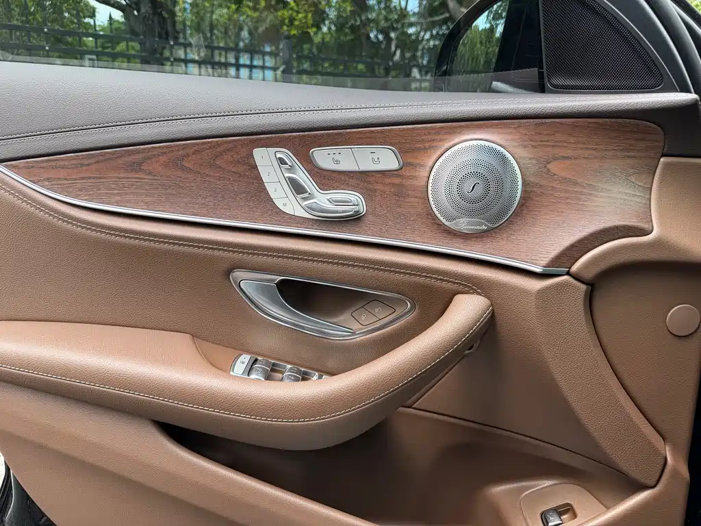 Mercedes-Benz E-Class 2023 E 300 L Luxury Model купить на сайте DeffCars