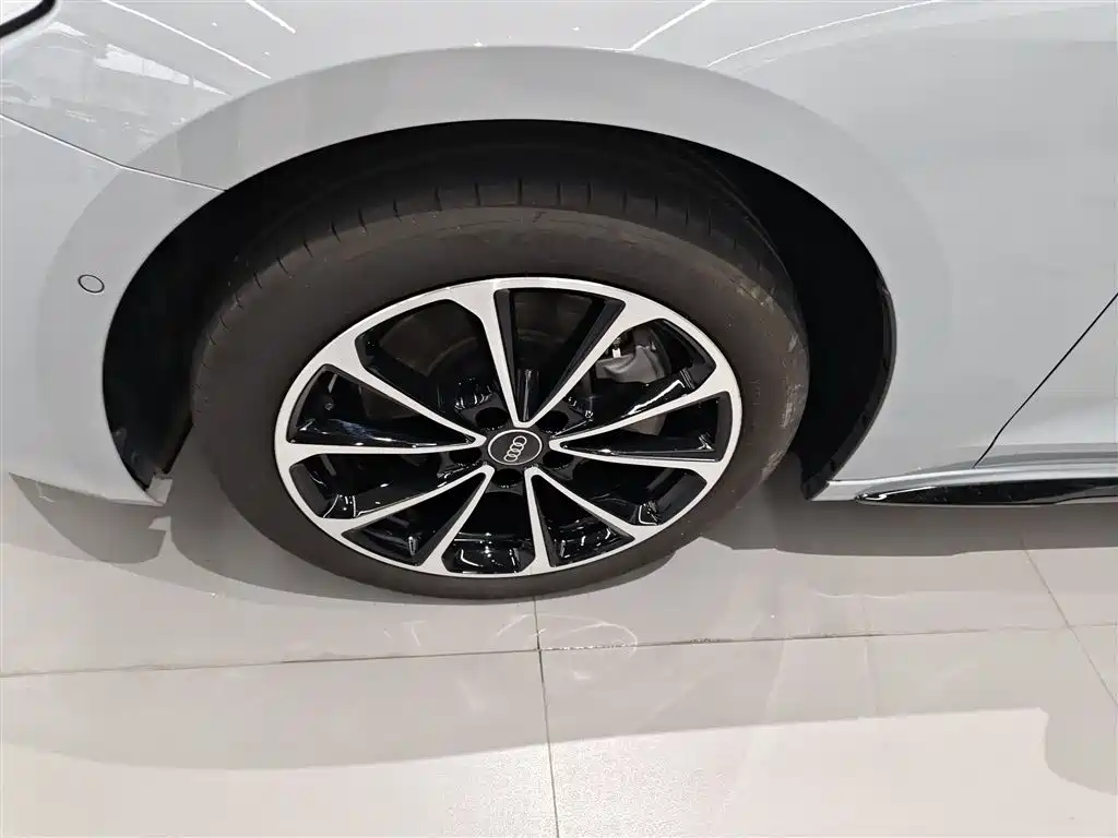 Audi A5L 2026 2.0T Sports Edition Plus купить на сайте DeffCars