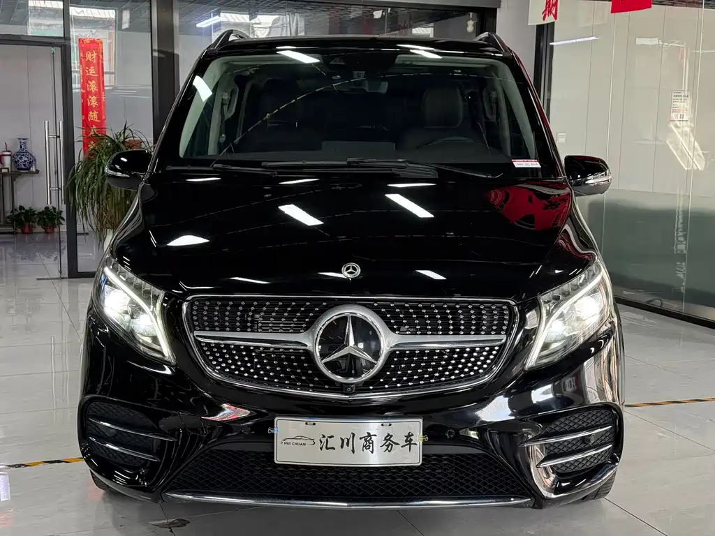 Mercedes-Benz V-Class 2022 V 260 L Long Wheelbase Luxury Edition купить на сайте DeffCars