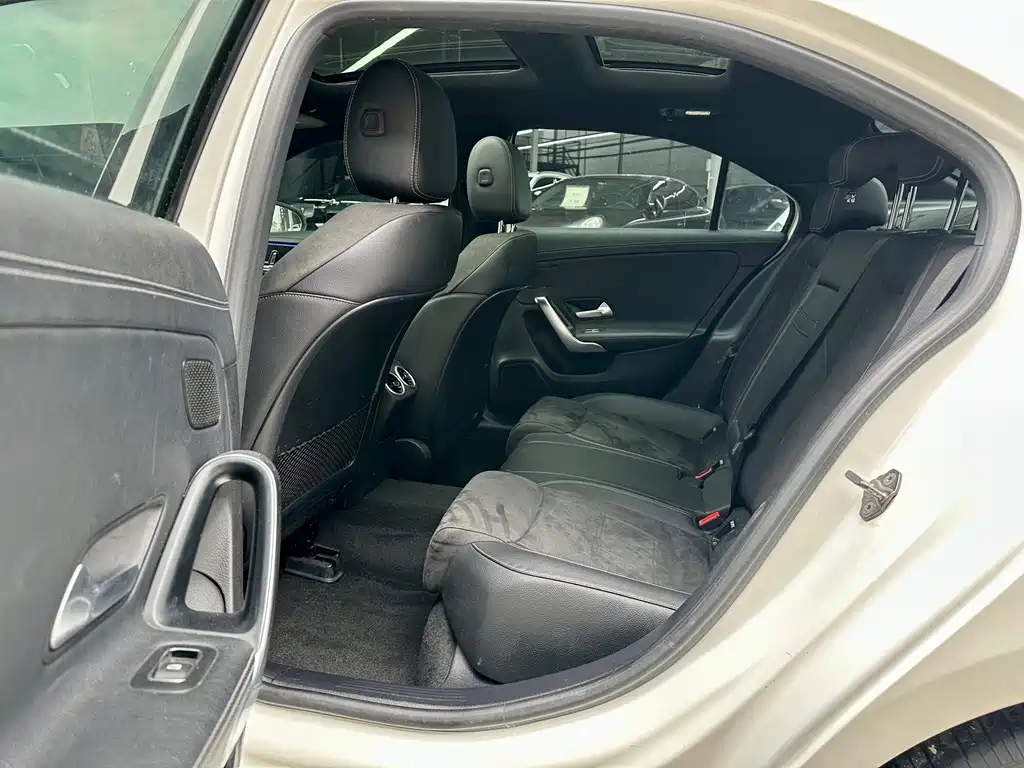 Mercedes-Benz A-Class 2020 A 200 L Sports Sedan купить на сайте DeffCars