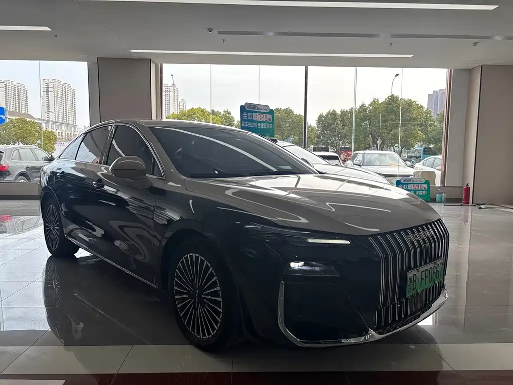 Roewe M7 DMH 2025 160km Premium Edition купить на сайте DeffCars